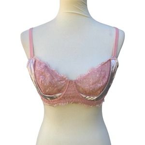 Victoria’s Secret Dream Angels Push-Up Bra